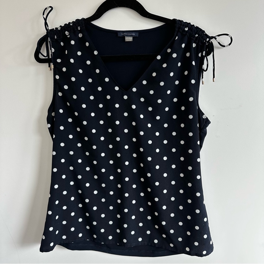 Medium Tommy Hilfiger Sleeveless V-neck Navy Polka Dot Blouse with Tie Shoulders